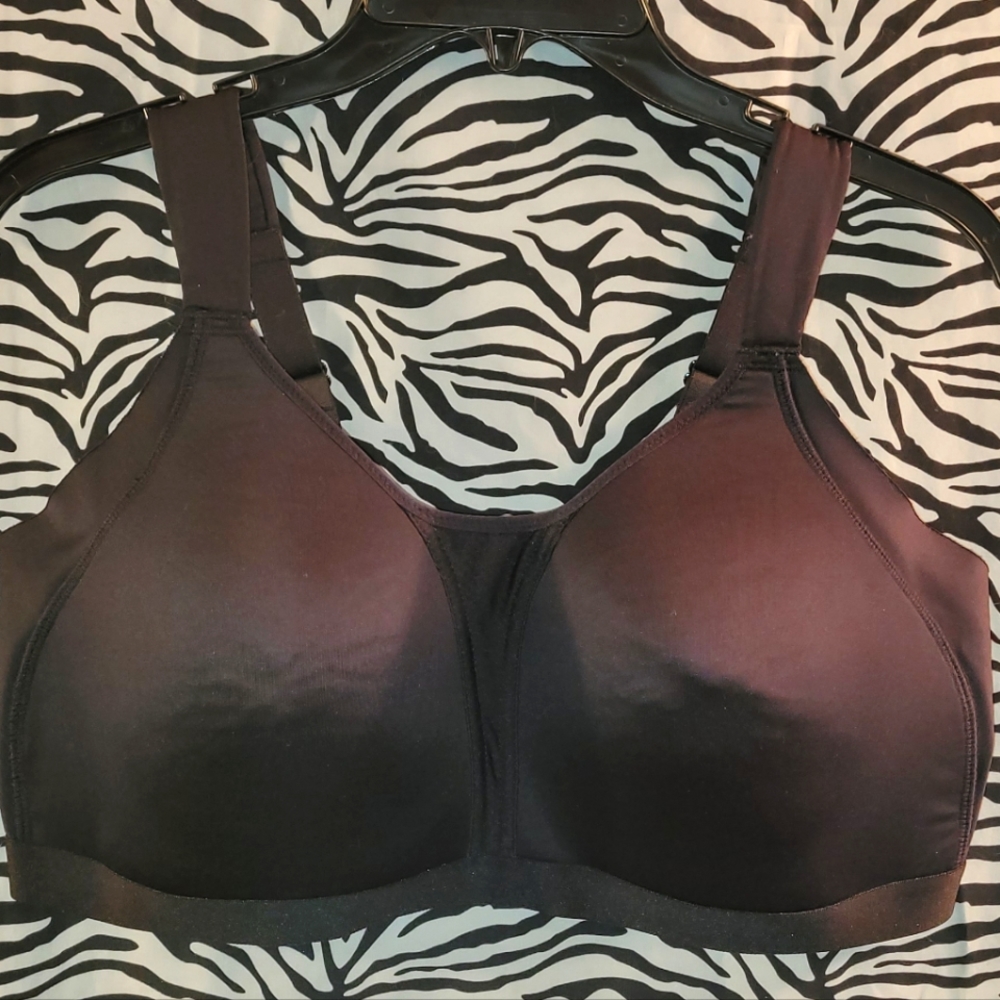 Warners Black Bra - Picture 2 of 5